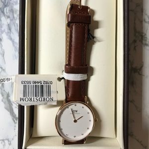 NWT Daniel Wellington leather Watch
